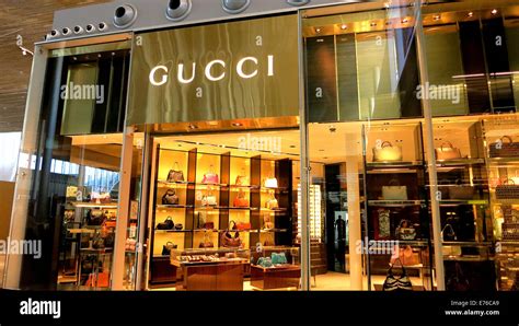 gucci at airport|gucci roissy terminal 2.